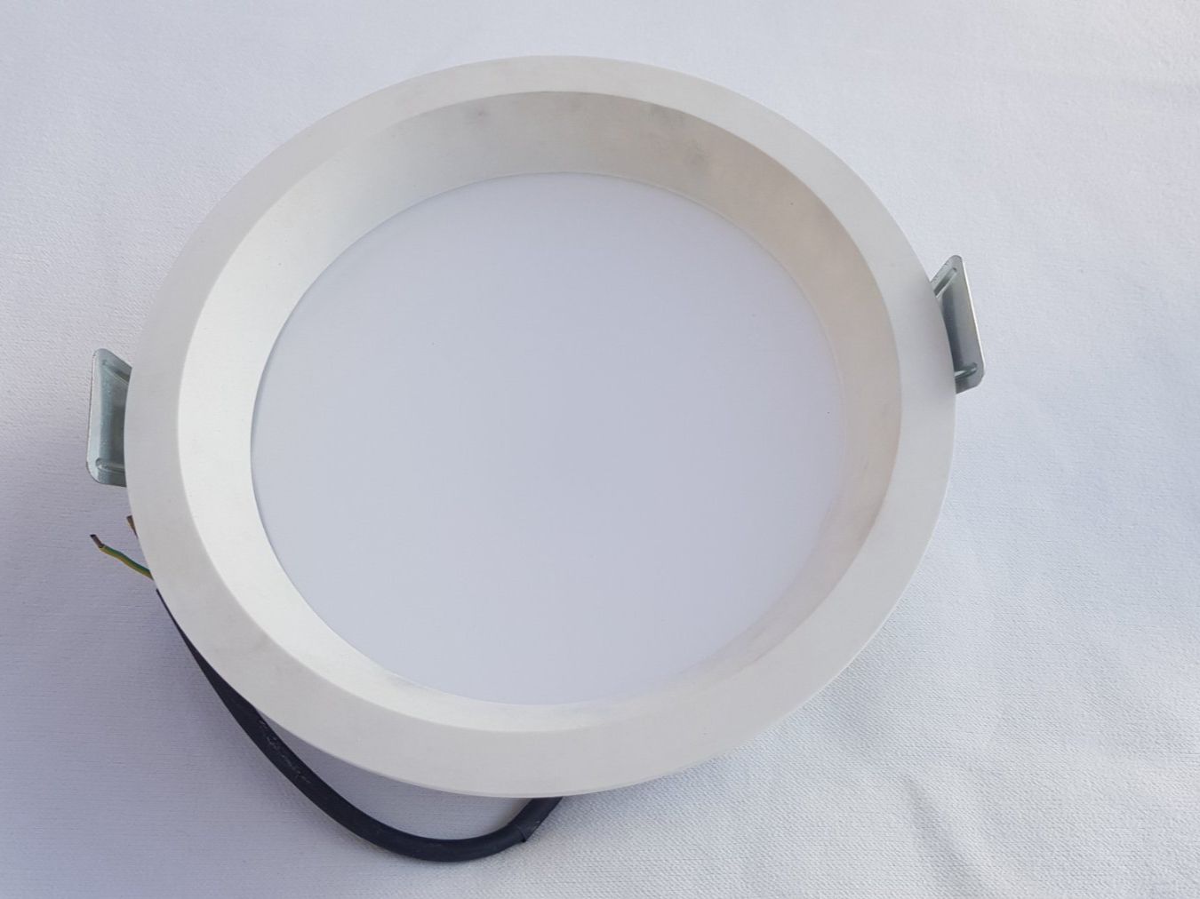 Lampade: Aurora LED Einbaustrahler, AURORA AU-DLB20019BW/40 – Nuovo e nell'imballaggio originale da Näfels venduto da BonFra
