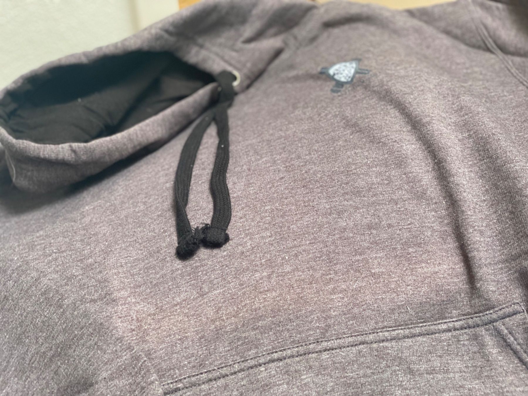 Pullover & Sweatshirts: Joli Sweat à Capuche club de ski!!! – Gebraucht aus Pfaeffikon ZH von BACozAfer 2