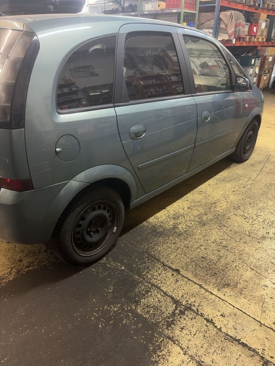 Opel Automobili: Opel Meriva A 1,8 – Usato da Birrwil venduto da deg_67jl 2
