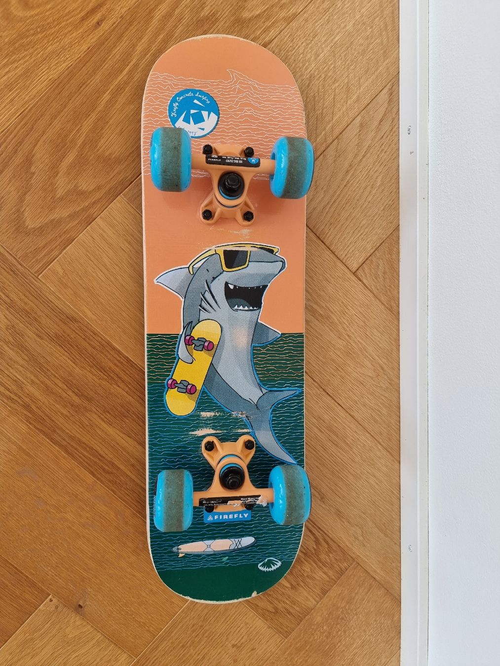 Skateboards: Skateboard mit Hai – Usato da Sachseln venduto da Oberhuiser 1