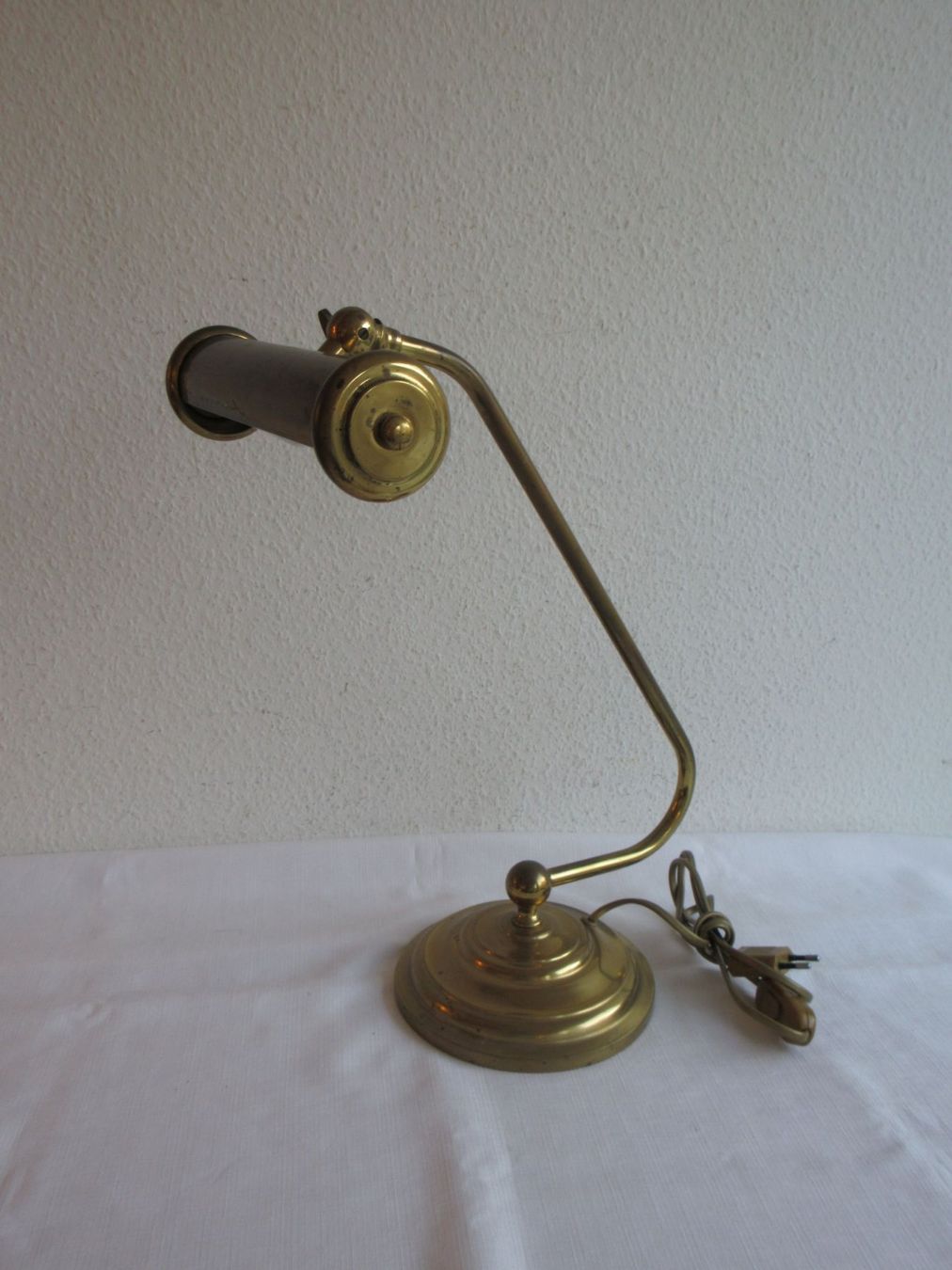 Lampade: Messing Tischlampe, Bankerlampe – Usato da Binningen venduto da Oldfashion