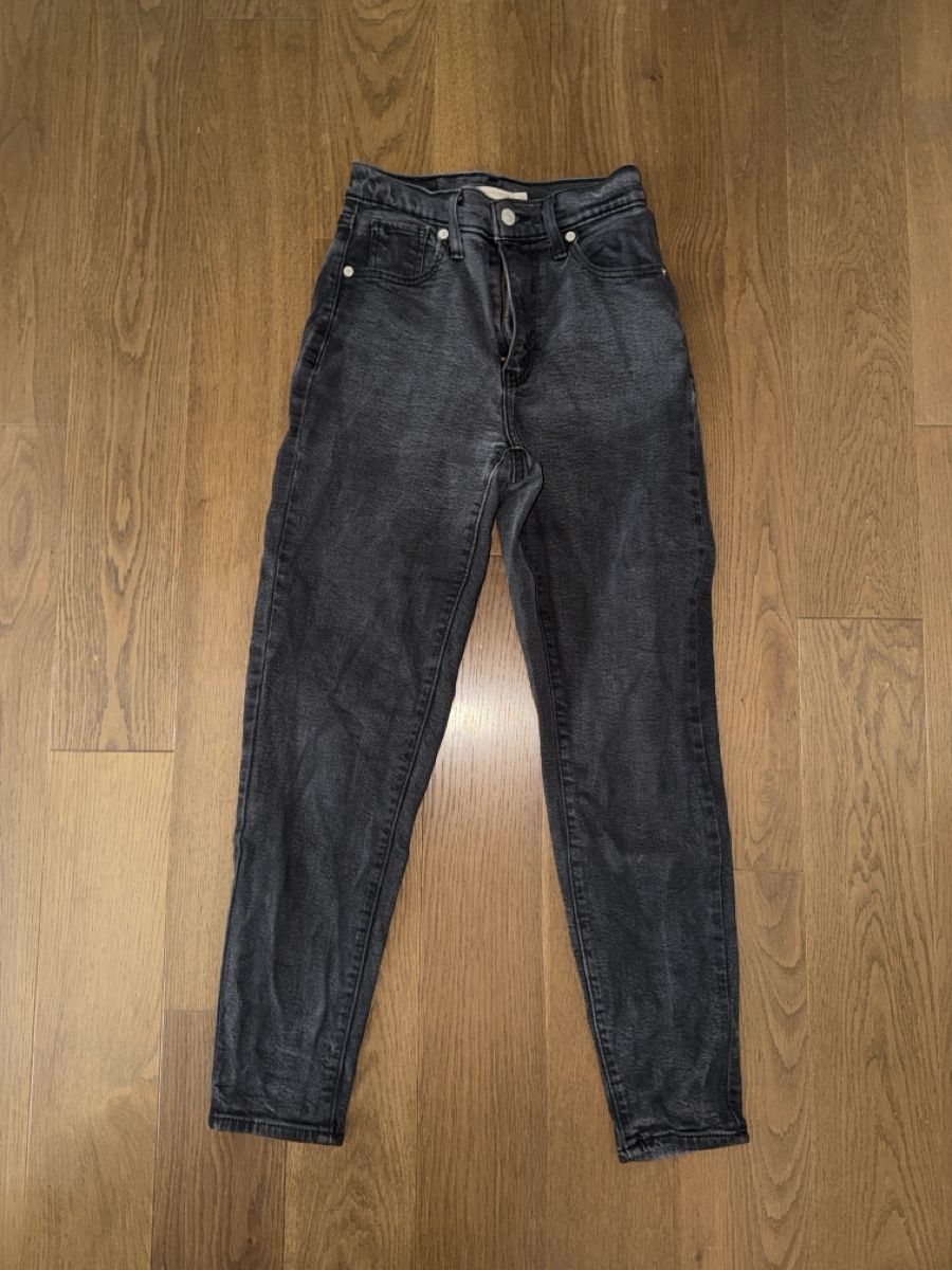 Levi's Jeans: Levi's High-Waisted Mom Jeans, W24 – Usato da Hittnau venduto da hansophia