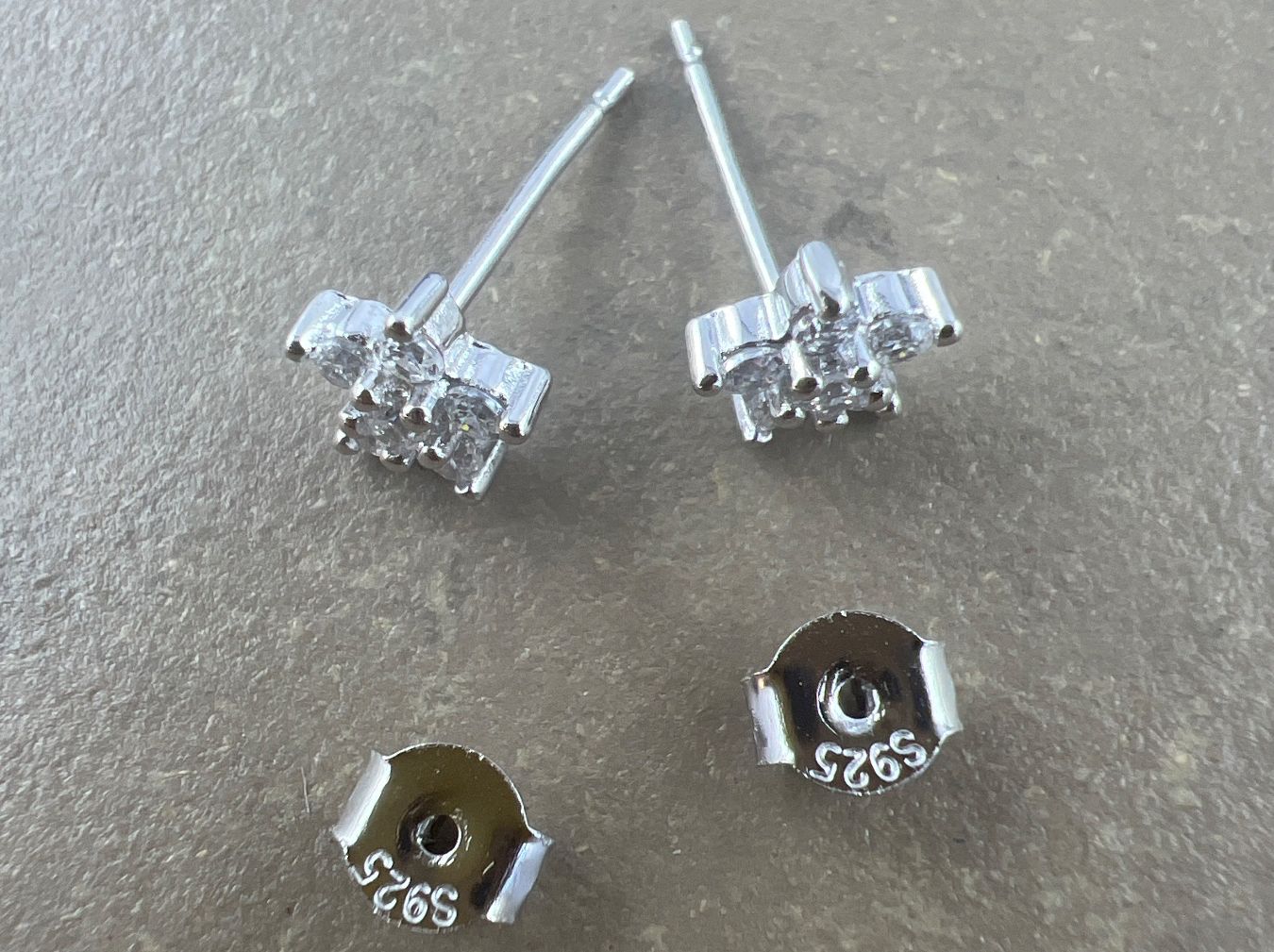Ohrringe & -stecker: Ohrstecker 925 Silber – Gebraucht aus Niederuzwil von leo_8857 1