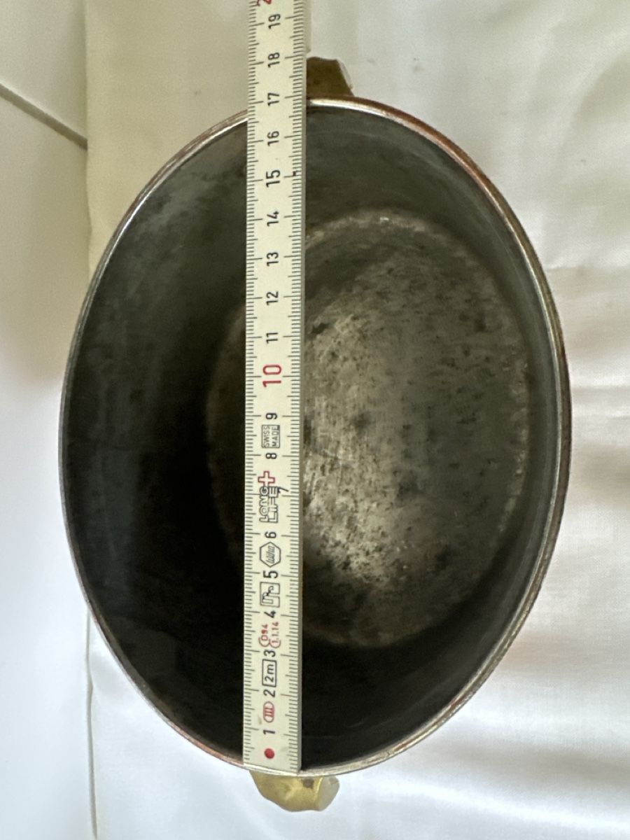 Casseroles: Antiker ovaler Kupfertopf mit Messinggriffen – D'occasion à Zürich par Chaeffeler 6
