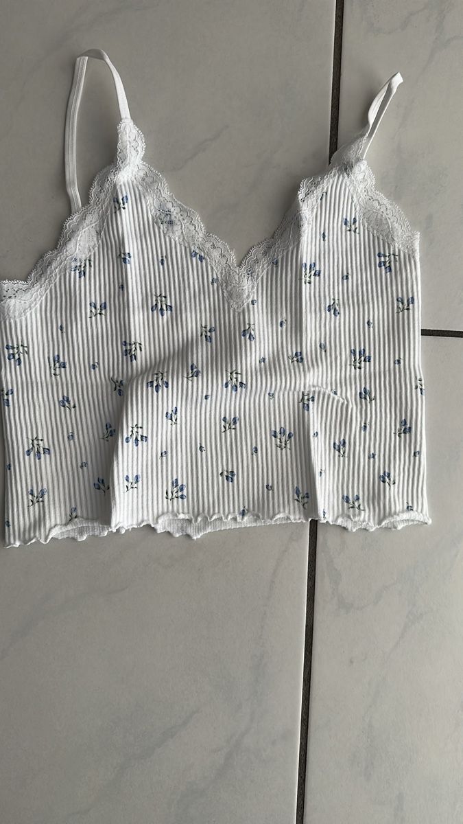 Top: 2x Top Gr. XS – Usato da Wileroltigen venduto da torro11