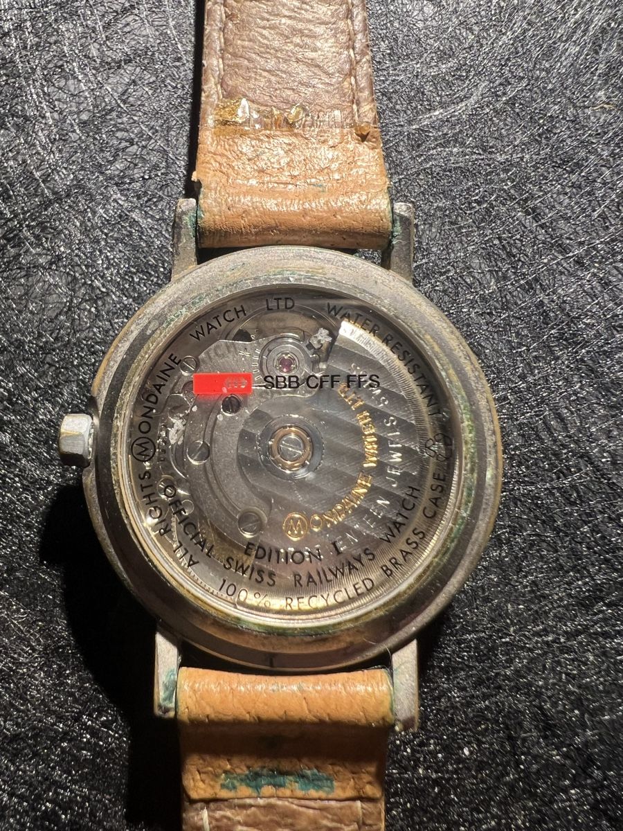 Mondaine Orologi: Mondaine SBB Uhr – Usato da Laufen venduto da groove60 1