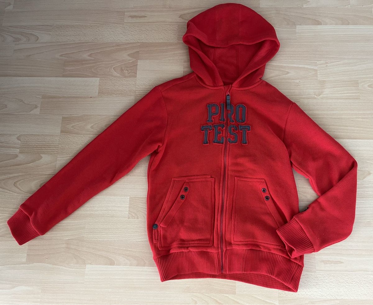 Giacche & Cappotti: rote Jacke, Marke: Protest, Gr: 176, nagelneu – Nuovo e nell'imballaggio originale da Hünenberg See venduto da spartakus02