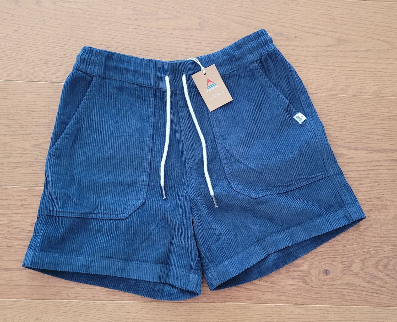 Pantalons: Passenger Cordhose kurz – D'occasion à Biberist par Gasserlein