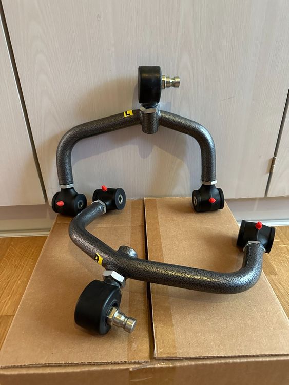 Z1 Adjustable Front Upper Control Arms für Nissan 370Z Kaufen auf Ricardo