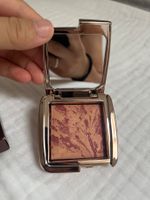 Hourglass Ambient Lighting Blush