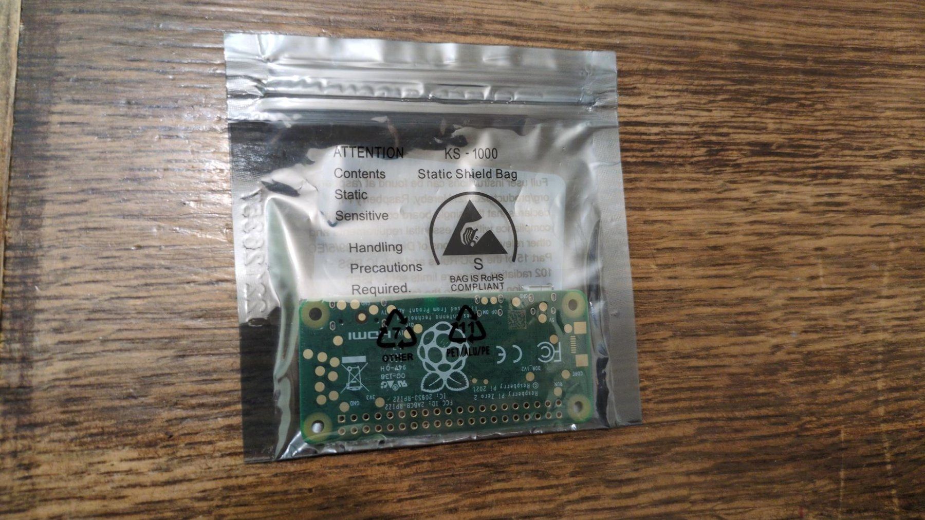 Raspberry Pi PCs: Raspberry Pi Zero 2 W – Neu und originalverpackt aus Vevey von OddEcho
