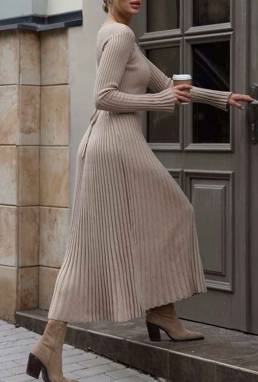 Kleider: Stylisches gestricktes Kleid. Neu! – Neu und originalverpackt aus Schaffhausen von Mea_85 2