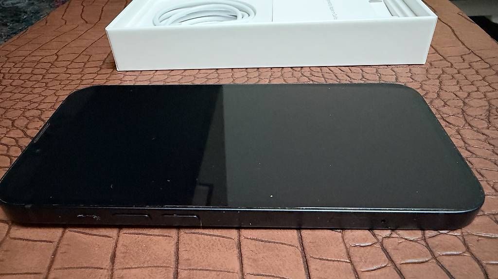 Telefoni cellulari / Smartphones: iPhone 14  – Usato da Gettnau venduto da Vibe20 3