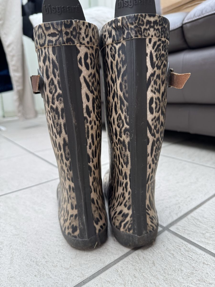 Bisgaard Scarpe per ragazze: Bisgaard Rubber Boots Leopard Print Size 35 Used Condition – Usato da Andelfingen venduto da len_hc8f 3