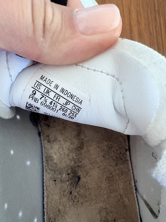 Scarpe da donna: Adidas Blanche nacrée brillantes – Usato da Chardonne venduto da any_yq5q 3