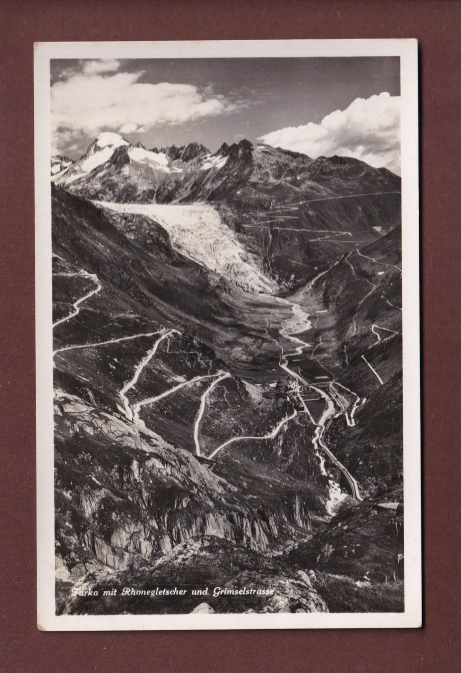 Cartoline postali: RHONEGLETSCHER - Grimselstrasse – Usato da Pully venduto da nicecards