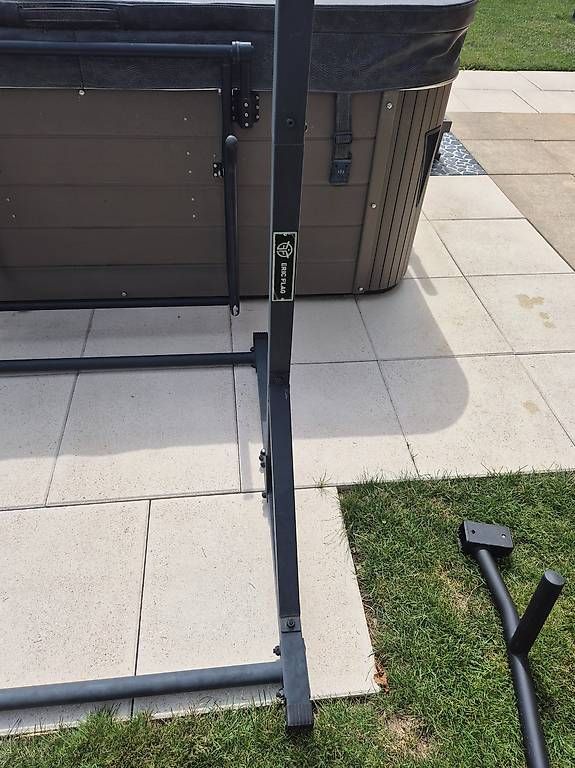 Hometrainer: Station de Traction & Dips Autoportante  Eric Flag – Usato da Oulens-Echallens venduto da car_95c8 2