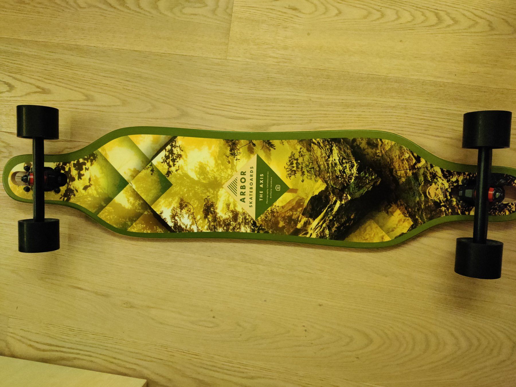 Arbor Skateboards: Longboard Arbor The Axis Holz-Design – Usato da Winterthur venduto da Ookean 1