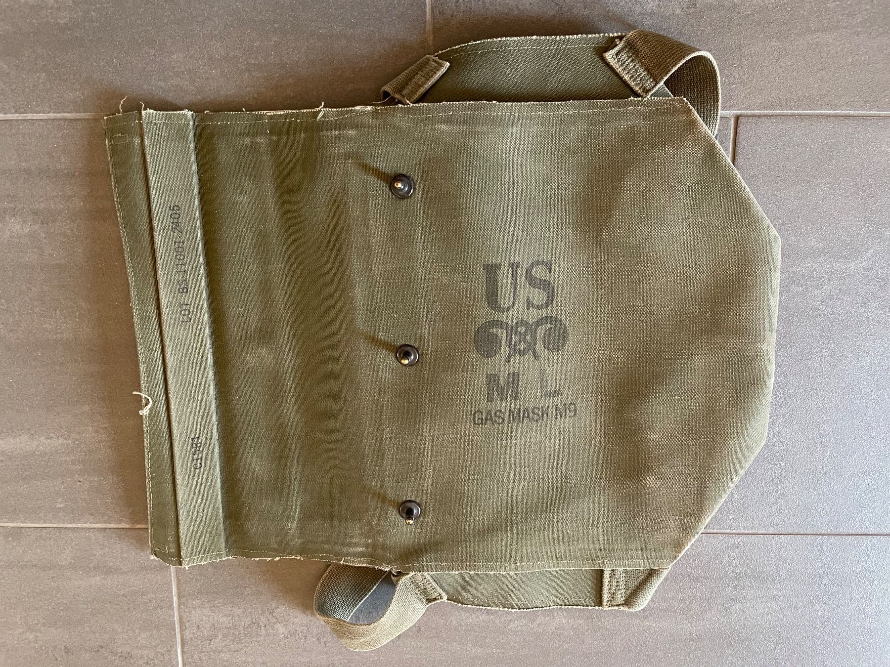US Army Uniformi: US army gas mask bag M9 – Usato da Oberbütschel venduto da Woodie2005 1