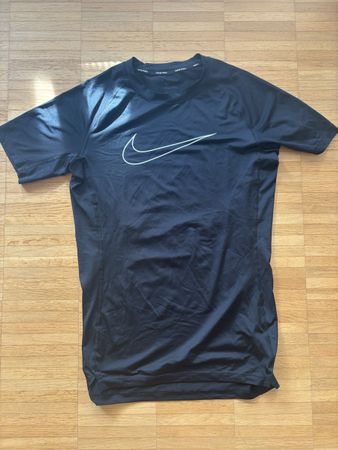  Dri-FIT Kompressionsshirt schwarz  Tight Fit Size M