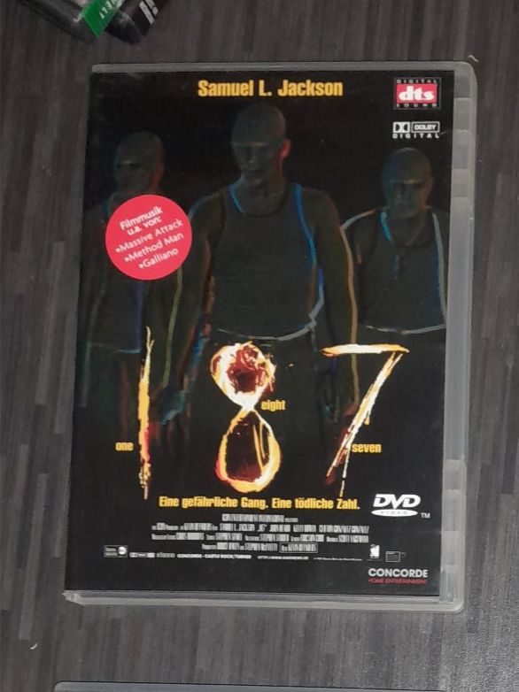 Tutti i DVDs: 187 - Samuel L. Jackson - DVD – Usato da Steffisburg venduto da FutureOne