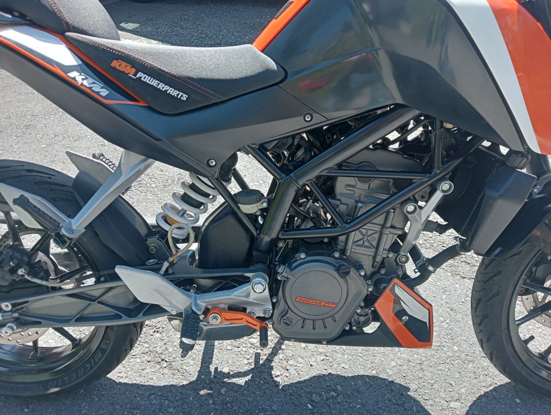 KTM Strasse: KTM 125 DUKE ab MFK 27.4.26 – Gebraucht aus Benken SG von Ticklemanx
