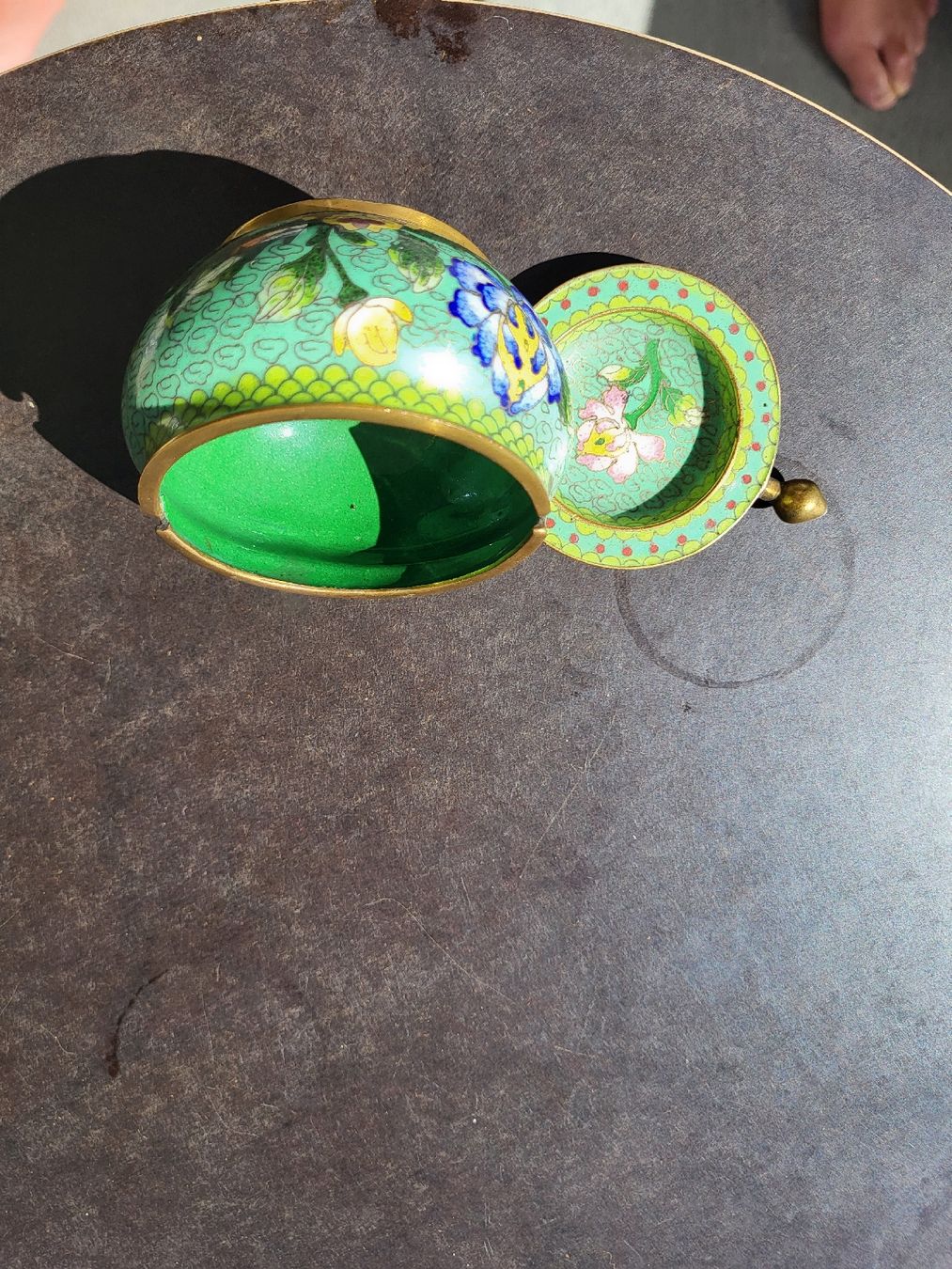 Tutte le decorazioni: Retro Cloisonné Schmuckdose, Grün mit Blumenmuster. – Nuovo (secondo la descrizione) da Zürich venduto da Lizi7 5