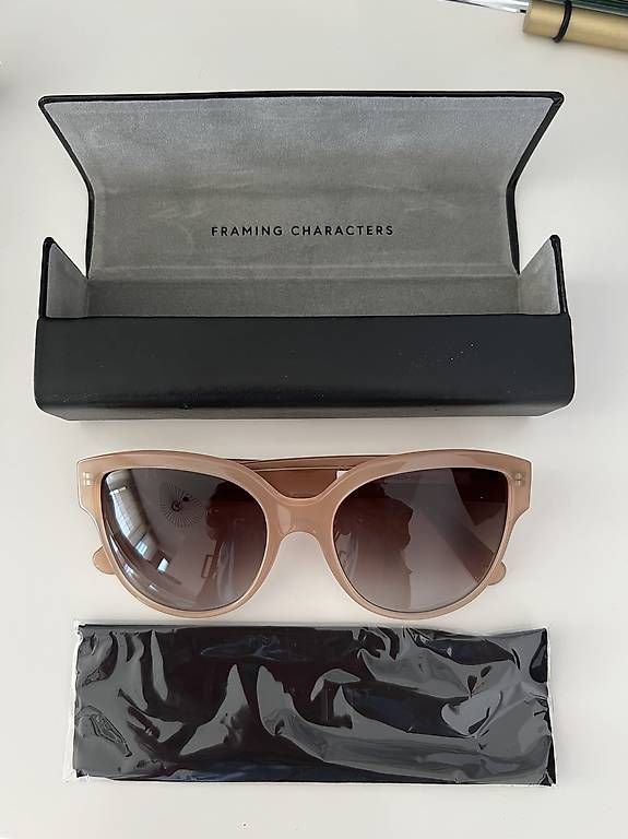 Occhiali & Lenti: Lunettes de soleil neuves – Usato da Pully venduto da Bidule6975