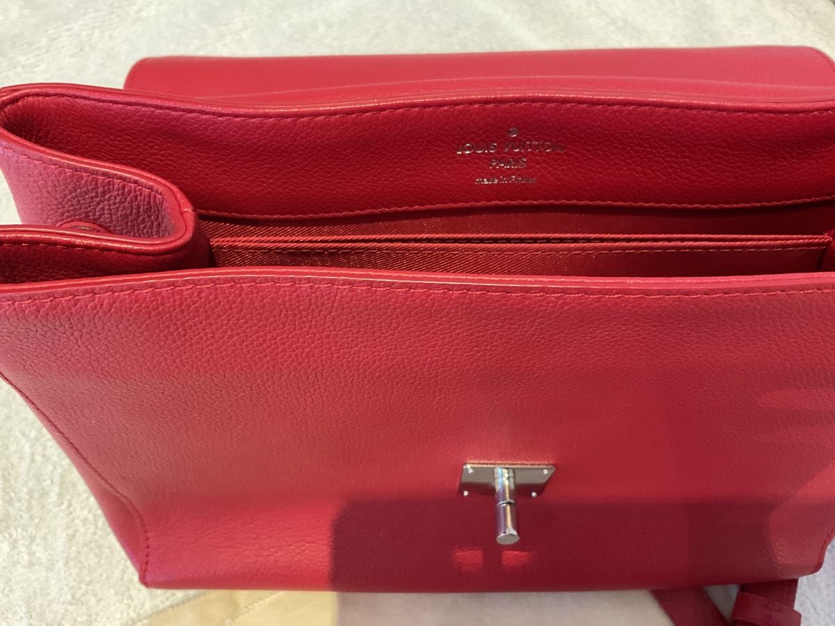Louis Vuitton Borse da donna: Louis Vuitton Lockme II RUBIS – Nuovo (secondo la descrizione) da Triesen venduto da Klarsicht64 6