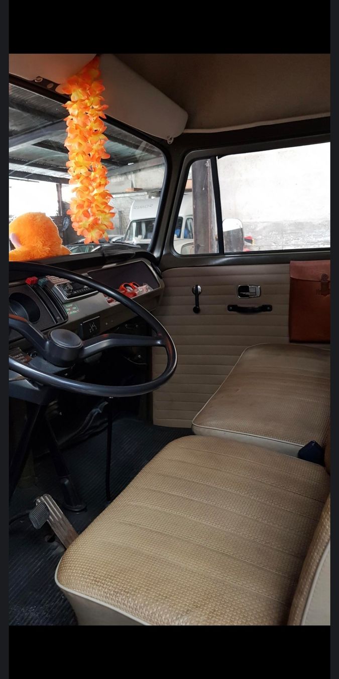 VW Veicoli da campeggio: VW T2 A – Usato da La Chaux-de-Fonds venduto da BI_2300 2