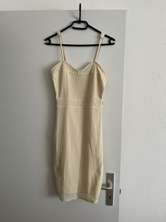 Beiges kurzes Kleid - S