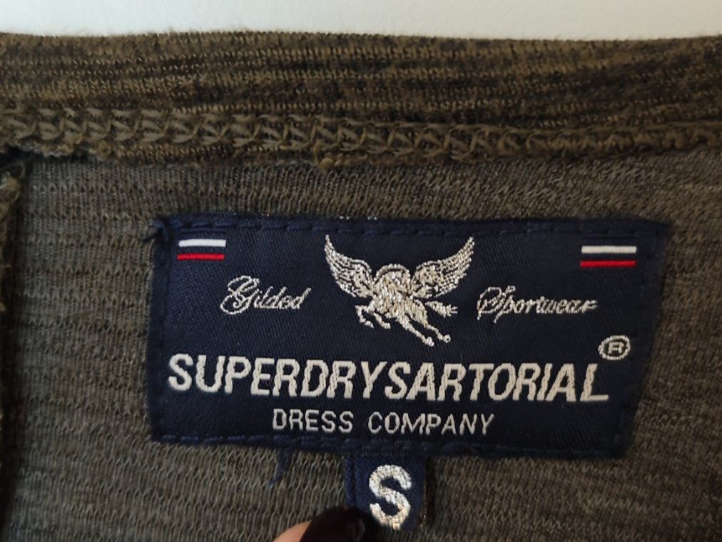 Kleider: Superdry enganliegendes Kleid Gr. S – Gebraucht aus Bülach von mastika82 2