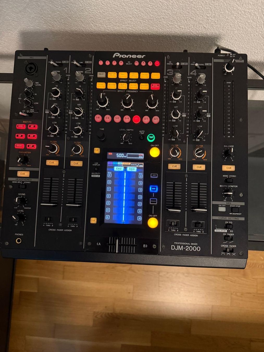 Pioneer Console di mixaggio: DJ MIXER PIONEER DJM 2000 – Usato da Ins venduto da jacek007