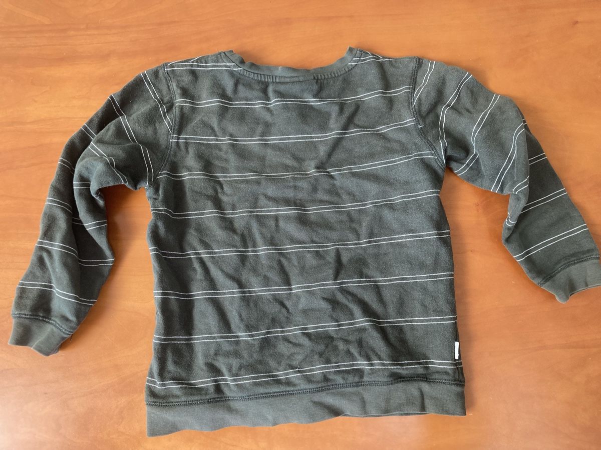 Pullover & Sweatshirts: MAKIA Sweat Shirt size 140 – Gebraucht aus Winterthur von niemim 4