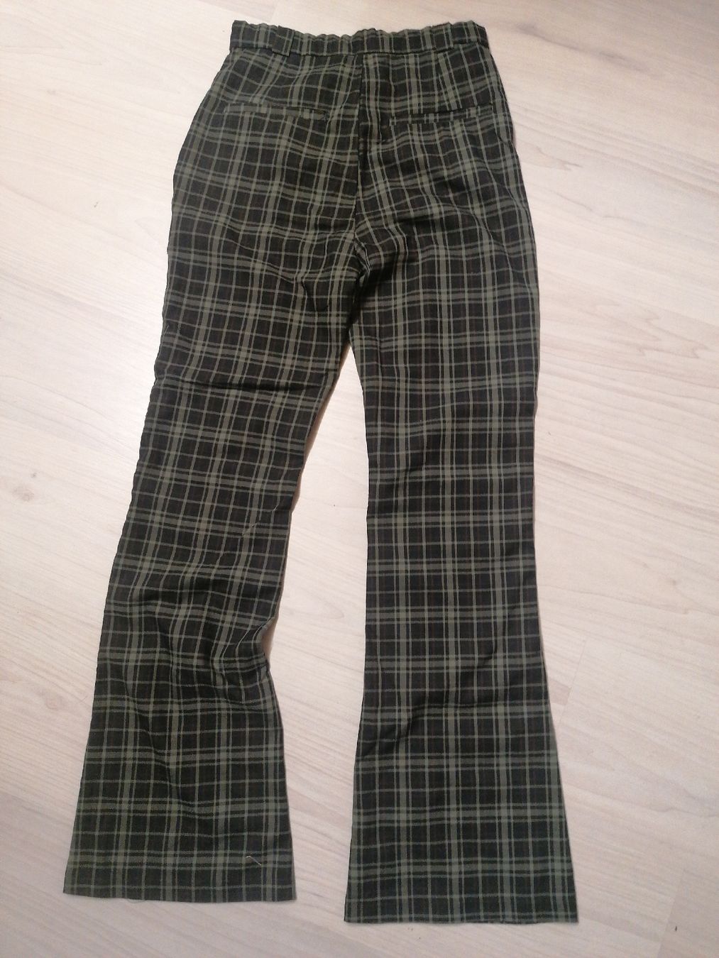 Pantaloni: Pantalon, pantalon à carreaux, bas – Usato da Montcherand venduto da petiteoune75 5