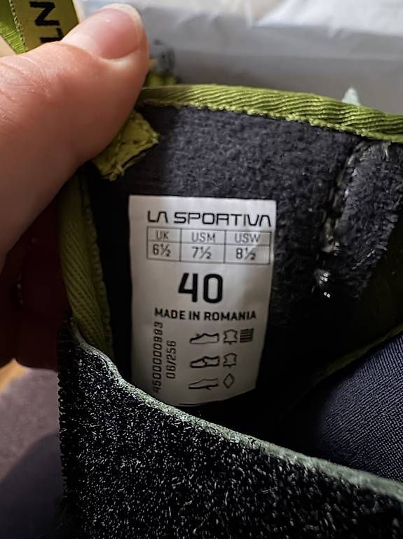 La Sportiva M Tarantula - Olive/Neon (Neu und originalverpackt) in Auw ...
