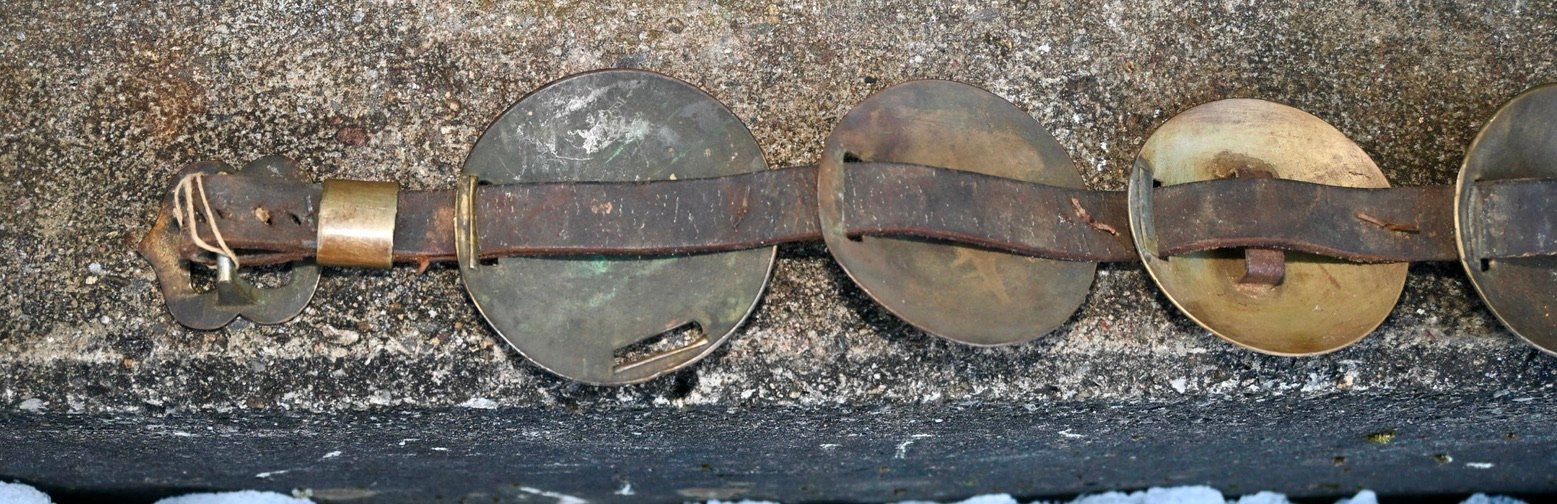 Briglie & Cavezze: Altes PFERDE- ODER KUHGESCHIRR messing Länge 89.5cm – Usato da Pfaffhausen venduto da mono_rec 8