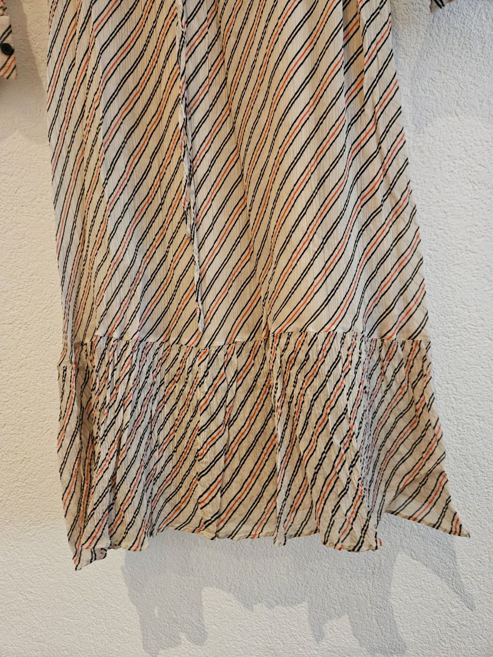 Vestiti: Second Female Kleid Gr. M beige gestreift – Usato da Seengen venduto da babawid 5