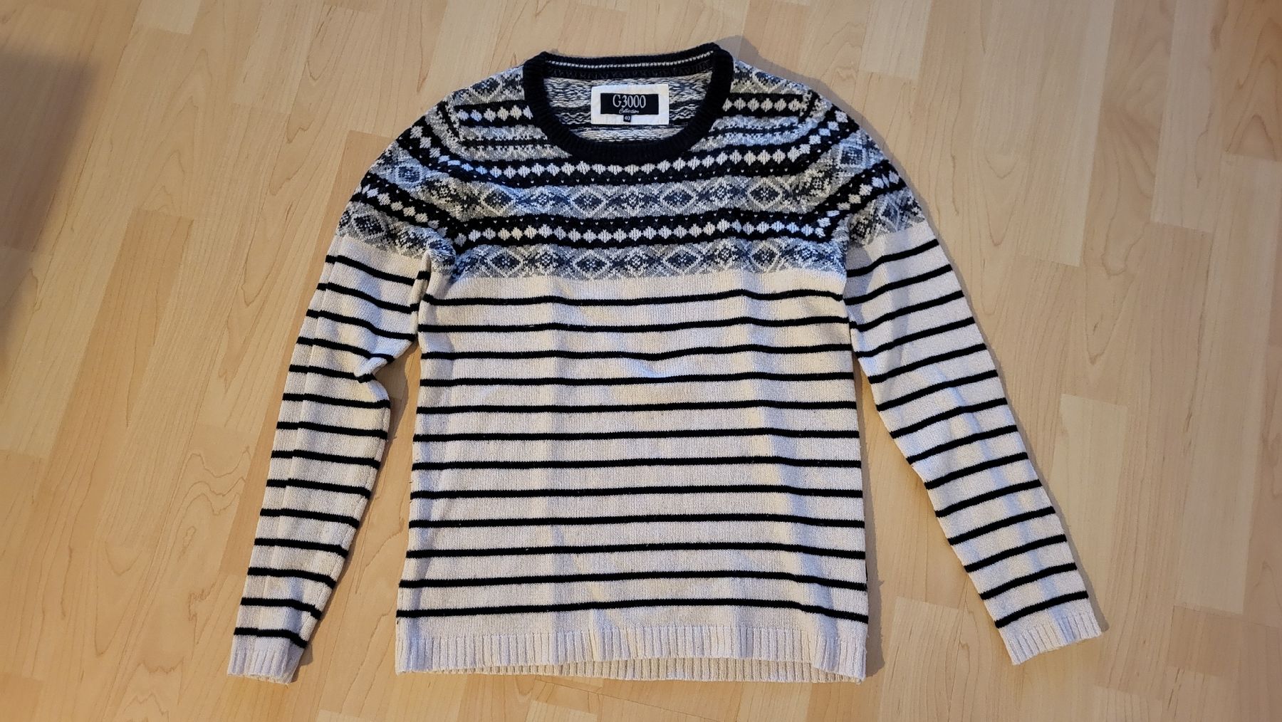 C&A Maglioni & Felpe: Winterpulli Grösse 40 weiss blau Wintermuster Weihnachtspull – Usato da Steffisburg venduto da esneusdaheime