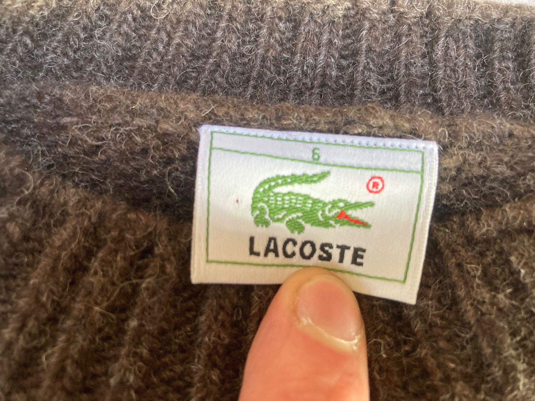 Lacoste Pullover & Sweatshirts: Wool sweater / 100% Wool / Lacoste / taille 6 (L) – Gebraucht aus Froideville von EL.YACHT.Okaz 3