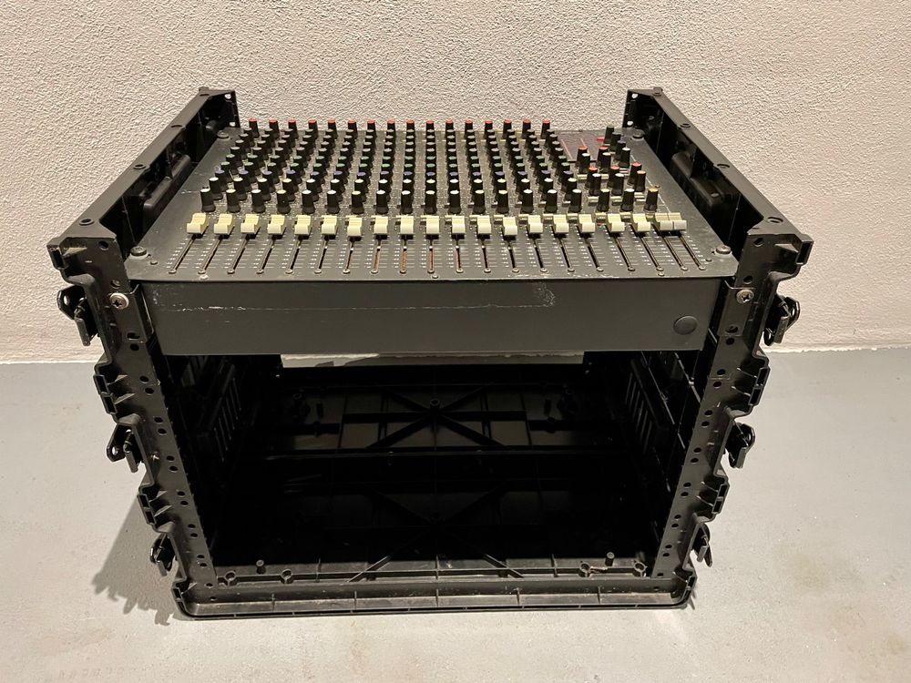 EMS EURORACK 400 19“ Rack | Kaufen auf Ricardo