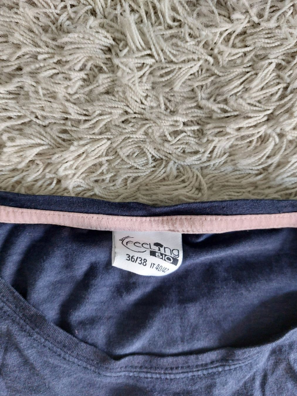 Négligés & Pyjamas: Pyjamaset kurzarm Hose dunkelblau Grösse 36/38 – D'occasion à Neftenbach par lor_7thq 1