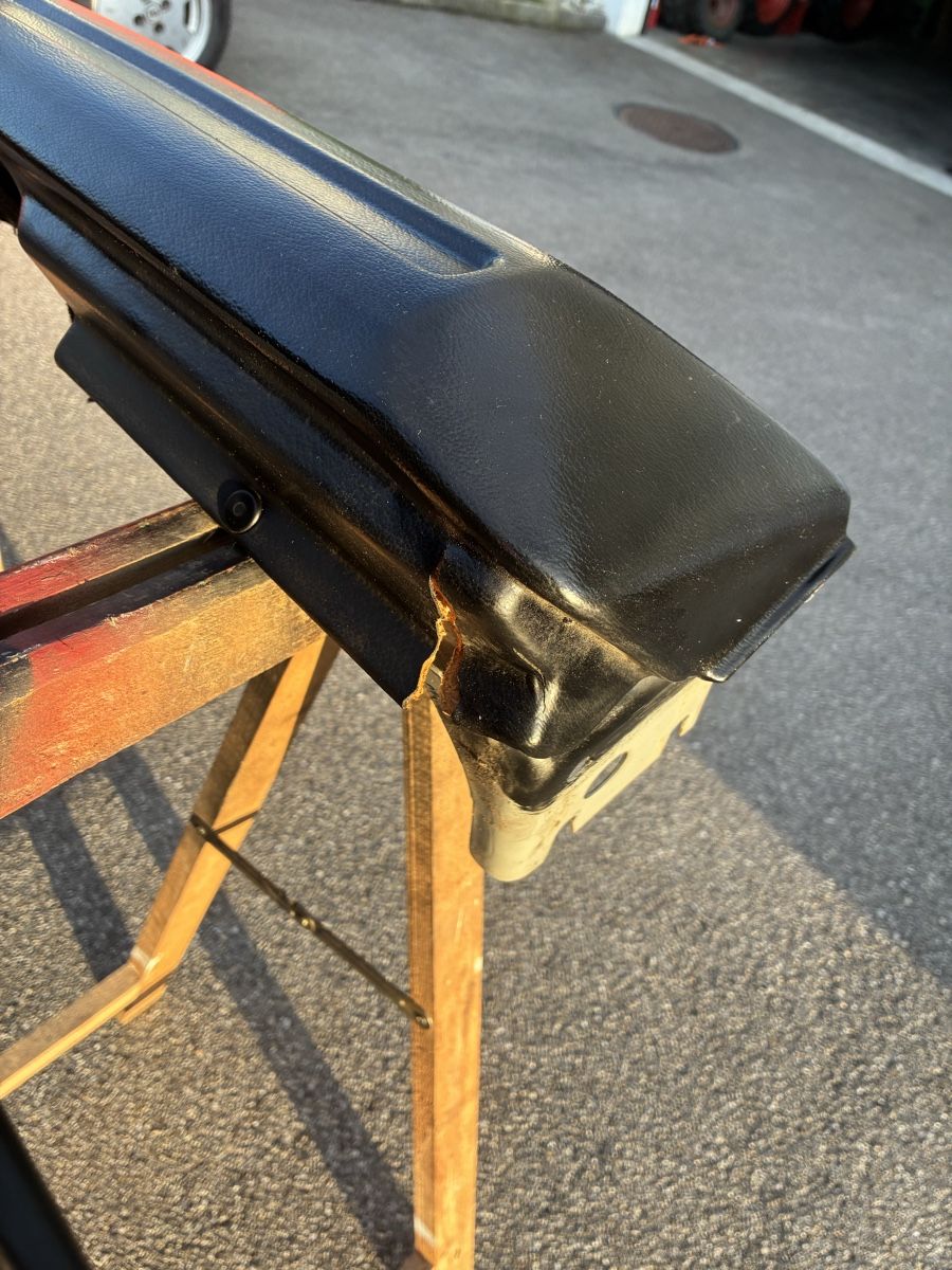 VW Alle Autoersatzteile: Golf 1 Amaturenbrett – Gebraucht aus Appenzell von ral_2dvf 3