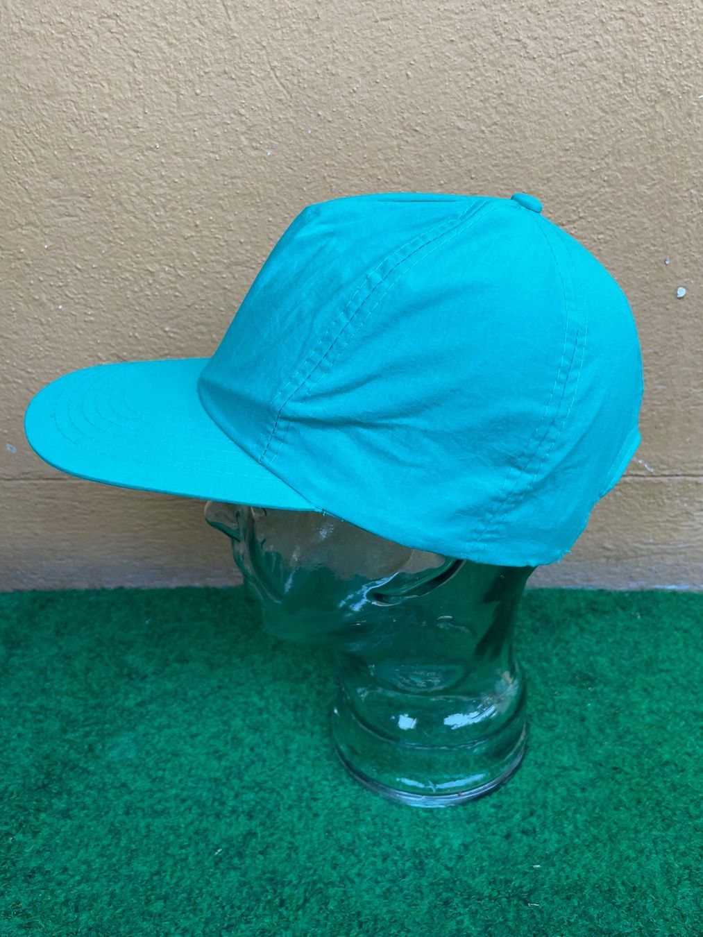 Chapeaux, bonnets & casquettes: Vintage 90s Cap – Neuf (Voir description) à Zürich par le_souk 1