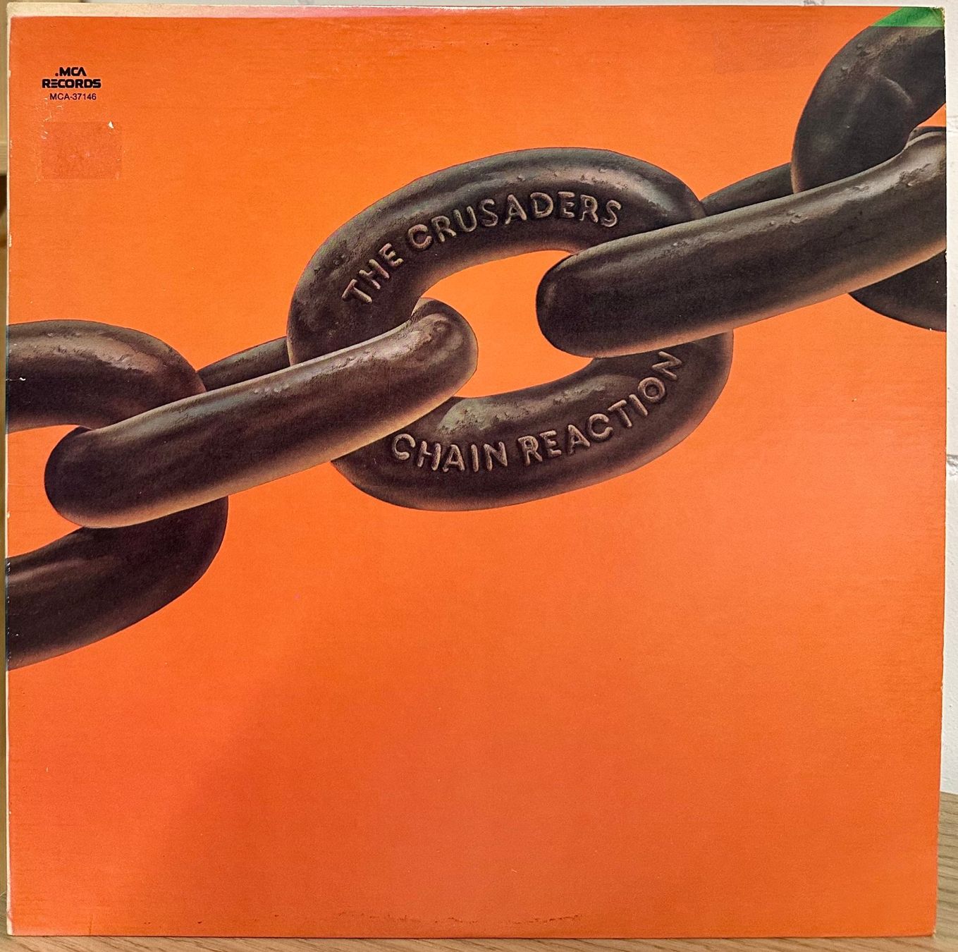 Dischi in vinile: The Crusaders - Chain Reaction // LP: VG+; Sleeve: VG+ – Usato da Zürich venduto da saltbee
