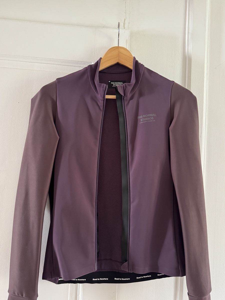 Pas Normal Studios Leibchen & Hosen: Pas Normal Studios - Mechanism Thermal Long Sleeve Jersey  – Gebraucht aus Diesse von second_life