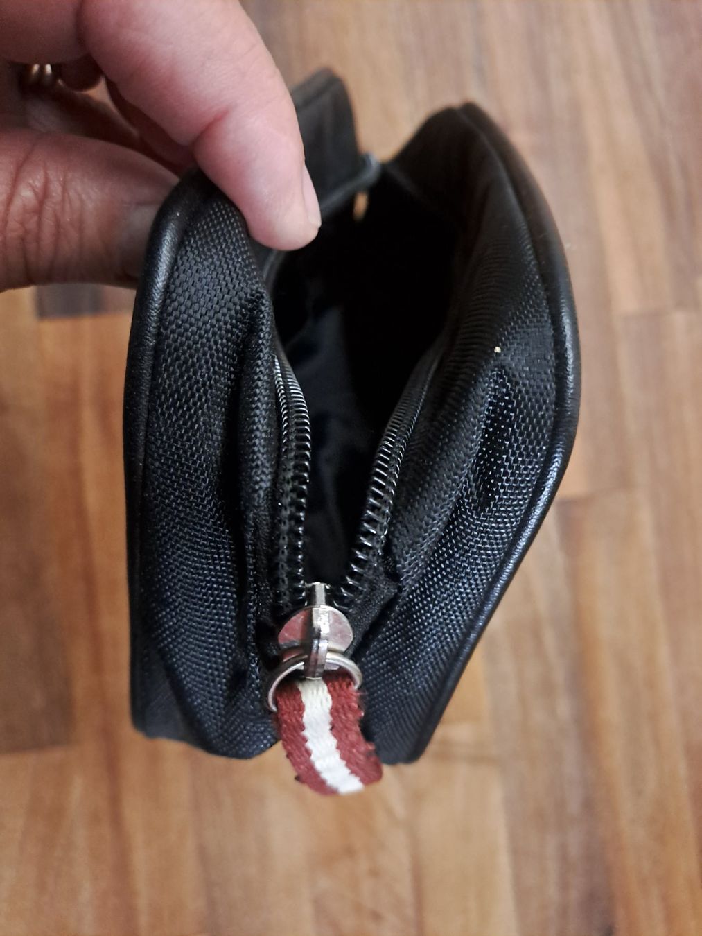 Bally Trousses de maquillage: Bally Necessaire – D'occasion à Emdthal par kasira 1