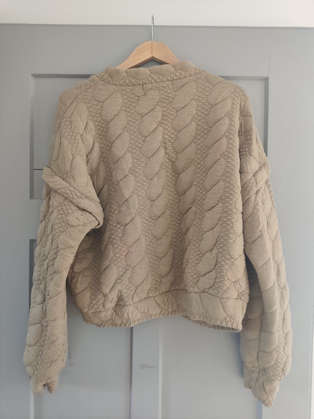 Pulls & Sweat-shirts: Vassia Kostara Pullover beige Grösse M/L gesteppt – D'occasion à Wettingen par TatjanaFrei 3