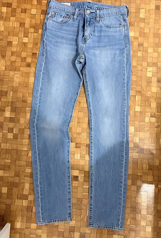 Jeans: Pantaloni Jeans Levi's  – D'occasion à Pregassona par ara_zvf2