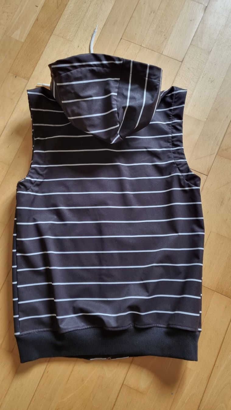 Gilet & Giacche: Holywooly Weste Grösse S – Usato da Wohlen AG venduto da stephanieAG 3